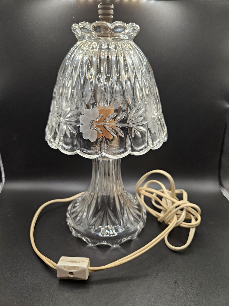 Vintage Princess House Crystal Boudoir Table Lamp With Etched Floral