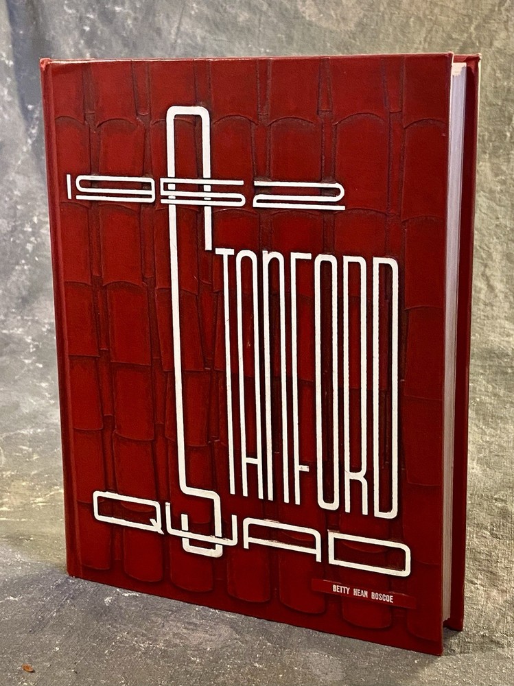 1952 Stanford Quad Yearbook. Great Condition No Writing. Dianne Feinstein.