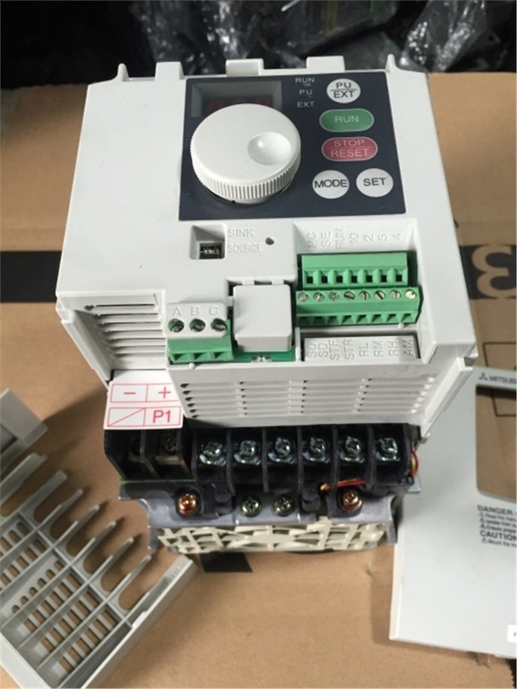 1Pc Mitsubishi Inverter FR-S540-0.75K-CHR Used tk