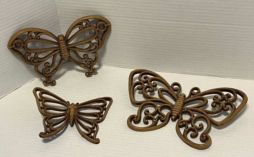 Set of 3 Homco Butterflies Wall Hanging Home Interior Wood Grain Plastic Vtg