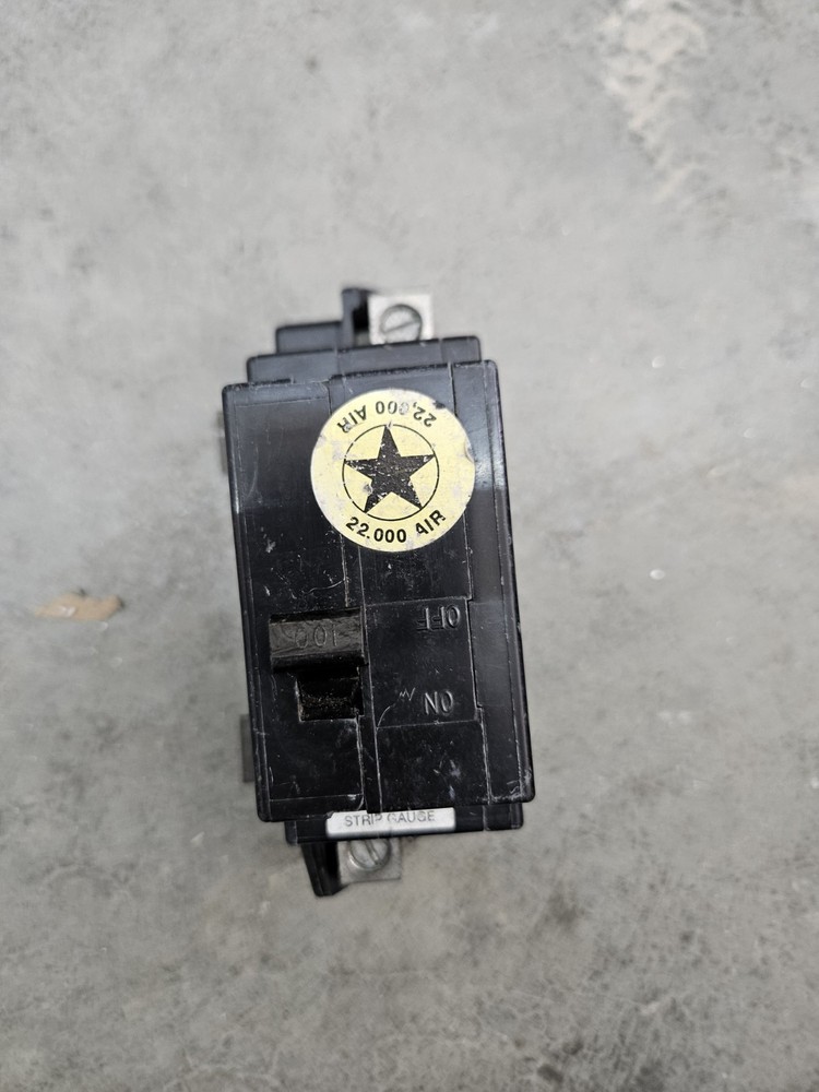 Square D QO 100Amp Main Circuit Breaker  QOM100VHCP