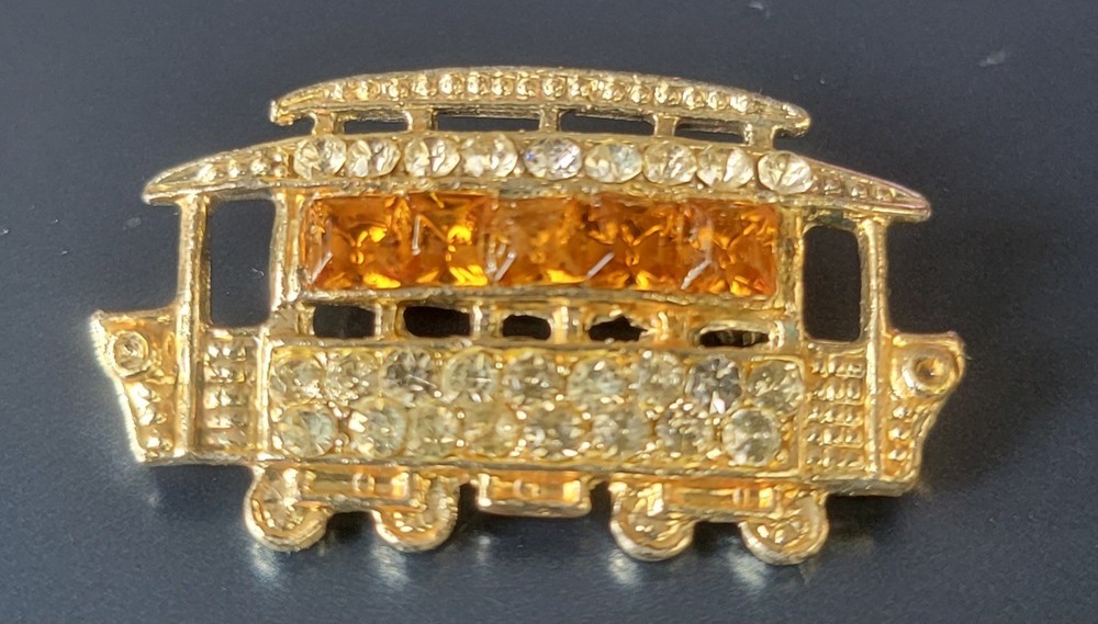 Vintage San Francisco Trolley Car Rhinestone Brooch Pin Gold Tone