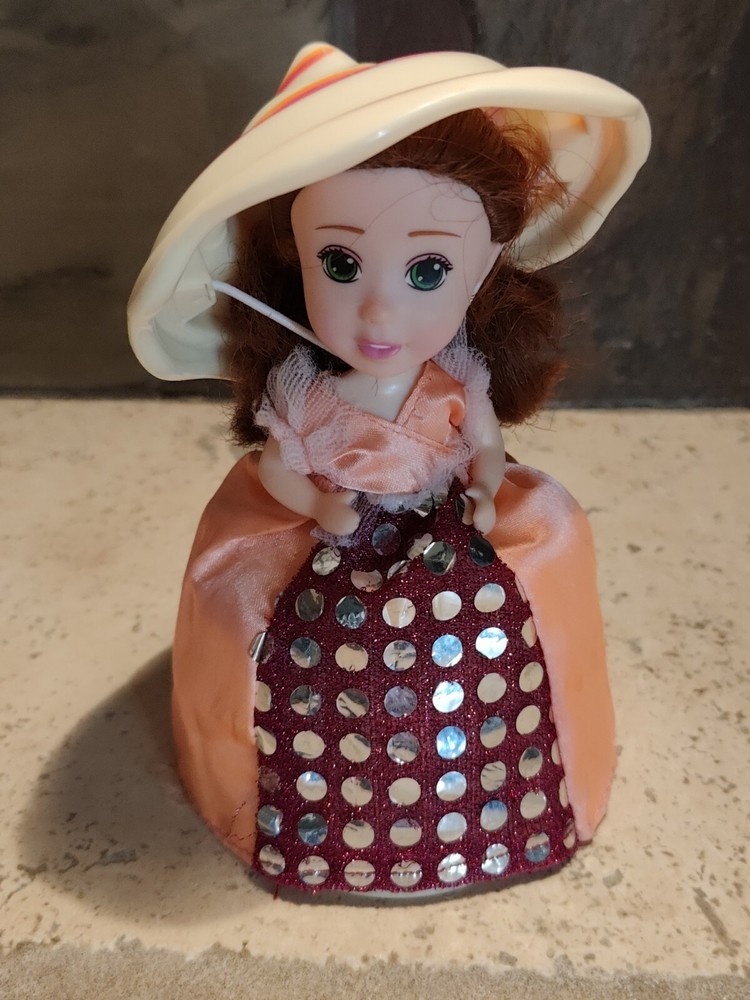 Emco Cupcakes 2015 Surprise Dolls Orange Dress with Hat no brush is included