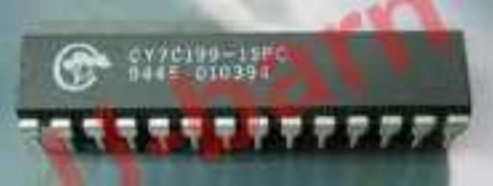 CYPRESS CY7C199-15PC DIP-28  32Kx 8 Static RAM