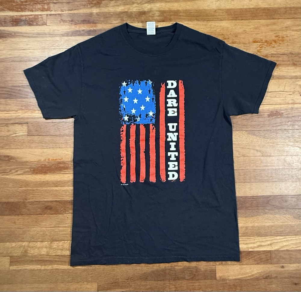 DARE United graphic T Shirt American Flag Black Size Medium Fruit Of The Loom