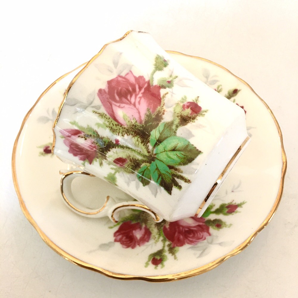 Taza de China y Platillo Vintage HAMMERSLEY Inglaterra Hueso ROSA ABUELA Rosas Rojas-image
