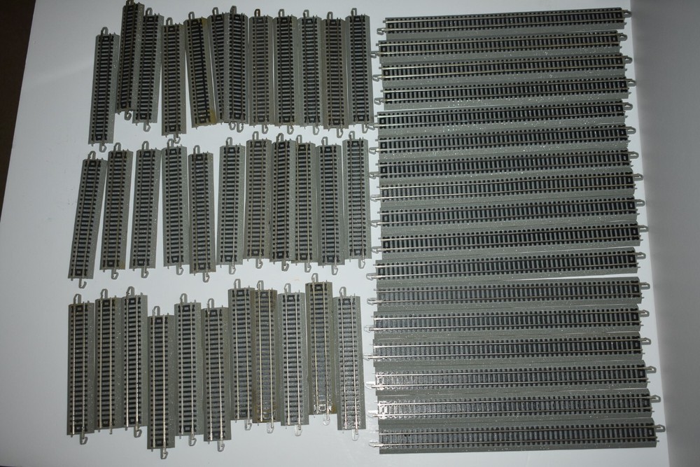 N Scale Bachmann 70-Piece Assorted Track Set C48480 for Model Railroads