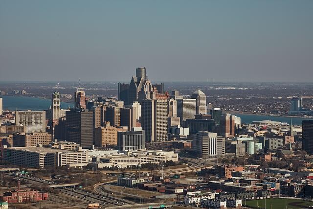 Photo:Detroit Michigan skyline aerial view 2020 urban cityscape