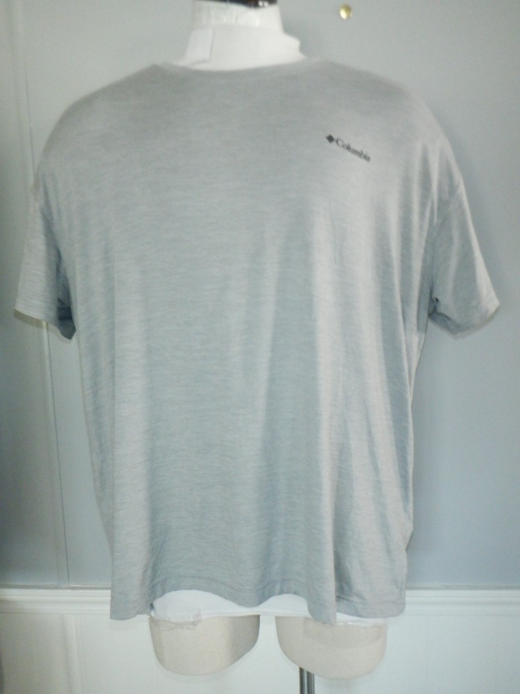 EUC! Men's COLUMBIA OMNI-WICK Sz XXL Gray Short Sleeved Crew neck T-Shirt
