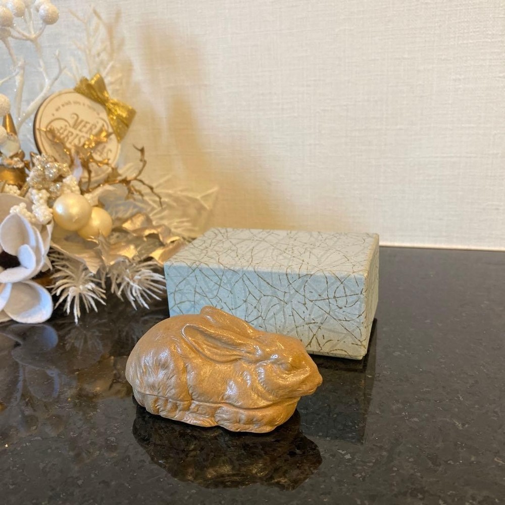 Japanese Ceramic Rabbit Figurine Incense Container Case Vintage Kogo Box 2.9 in
