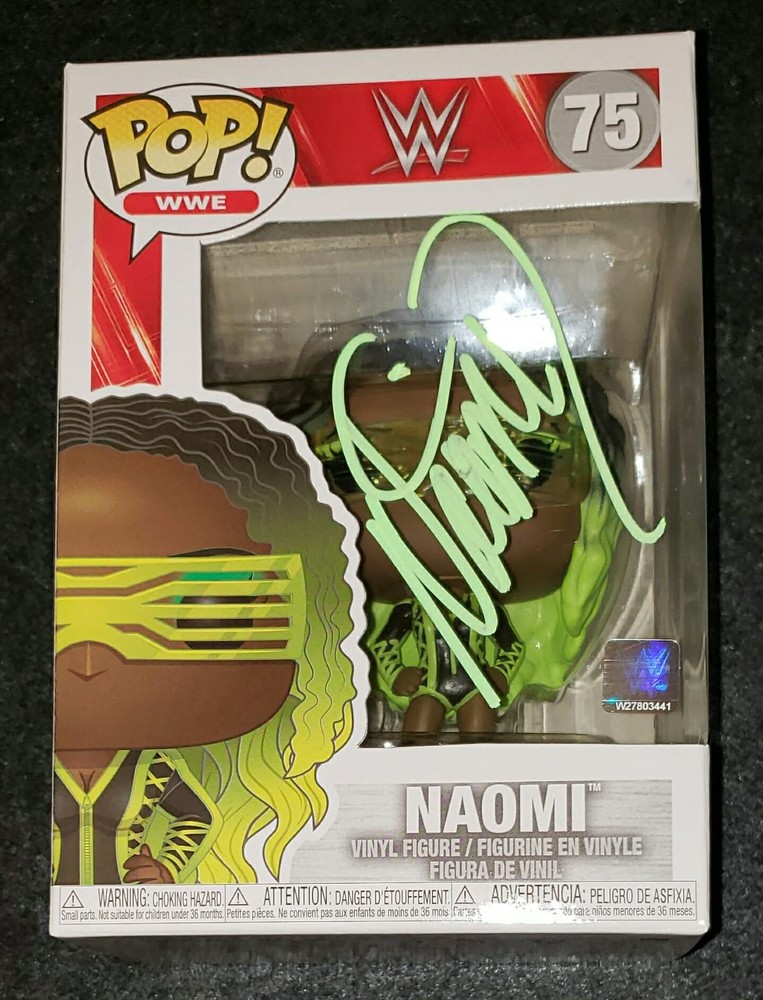NAOMI signed funko pop ,   wwe, aew