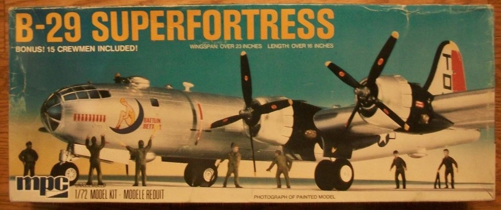 1976 1:72 Scale PLASTIC MODEL KIT of a B-29 SUPERFORTRESS #2-0551 from MPC