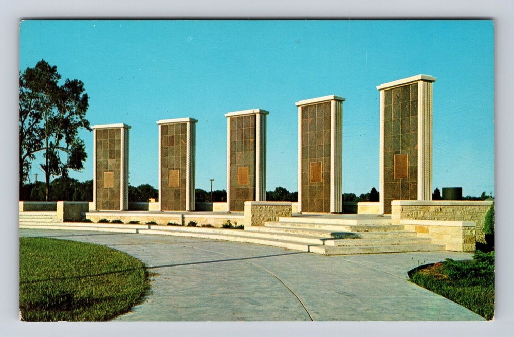 Abilene KS-Kansas, Eisenhower Center, Memorial Pylons, Vintagecard