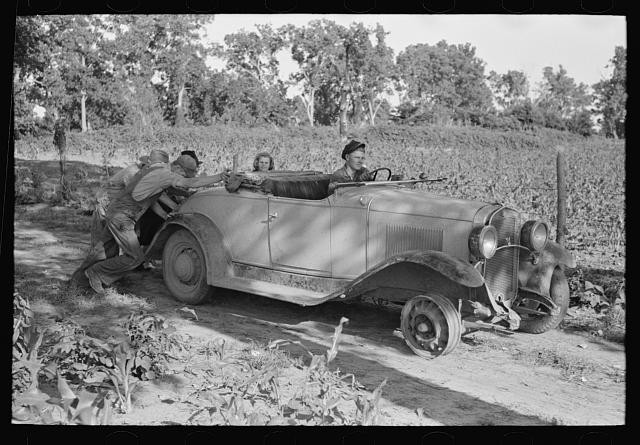 Photo:Muskogee Oklahoma 1939 Farm Laborers Pushing Car to Start It