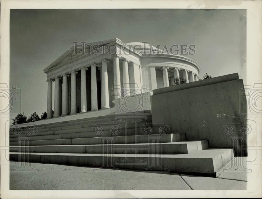 1943 Press Photo Neoclassical Thomas Jefferson Memorial In Washington, D.C.