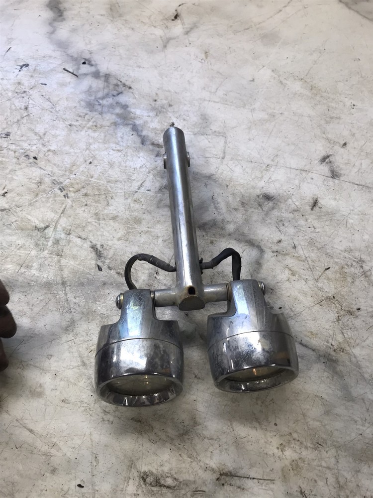 00 BMW R1200 R 1200 C R1200C front auxiliary fog lights
