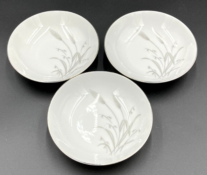 SONE China Spring Wheat Set of 3 Fruit Bowls 5.5