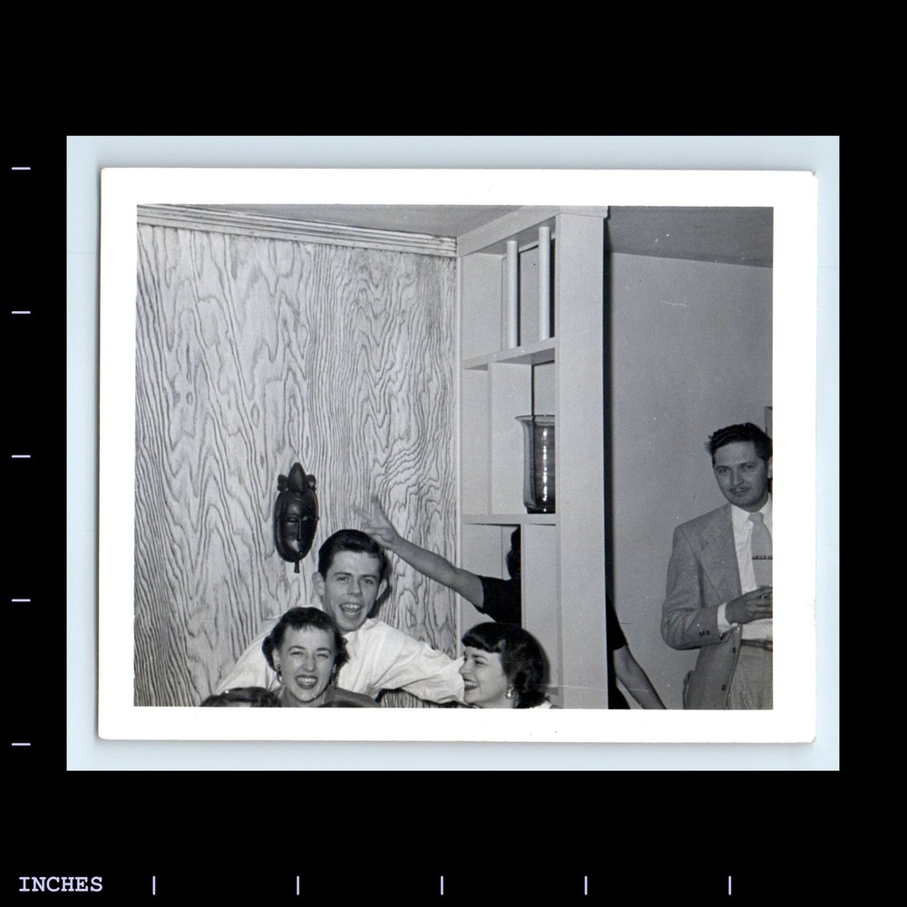 Old Vintage Photo MEN WOMEN IN LIVING ROOM BUNNY EARS FUNNY HUMOROUS