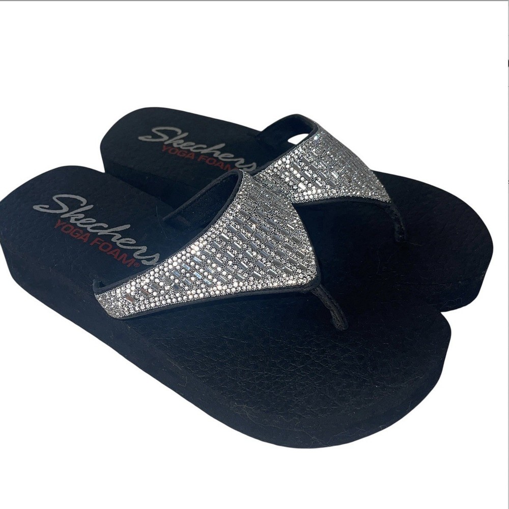 Skechers womens black rhinestone flip-flops with yoga mat wedge size 11