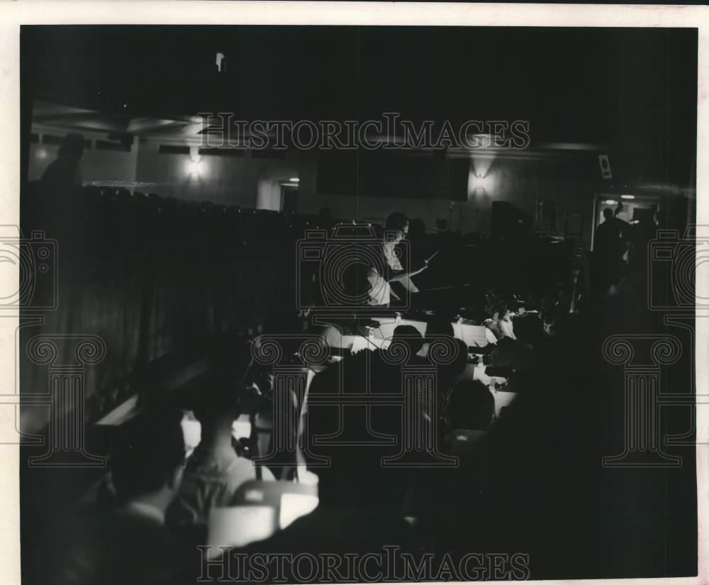 1987 Press Photo Knud Anderson, music director of New Orleans Opera House