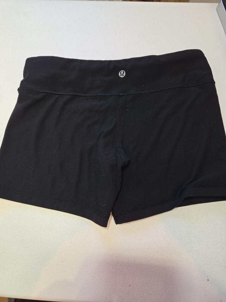 Lululemon Reversible Boogie Shorts Black Pink Herringbone Luon 2.5” Inseam...