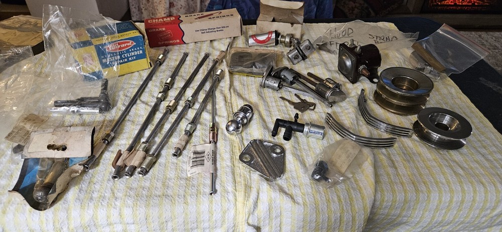 VTG LOT Parts Auto Truck CAR  Ford Cig Lighter Trim Pulleys Letters Crome