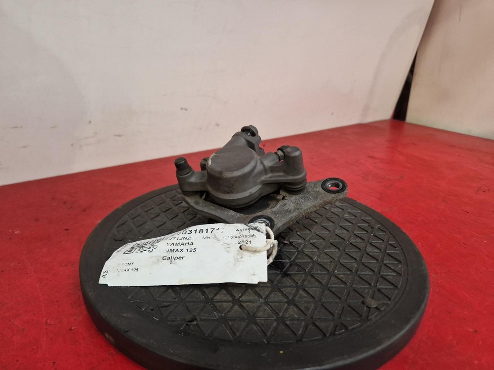 YAMAHA NMAX GPD125-A FRONT BRAKE CALIPER 2021 0.1L PETROL E32T