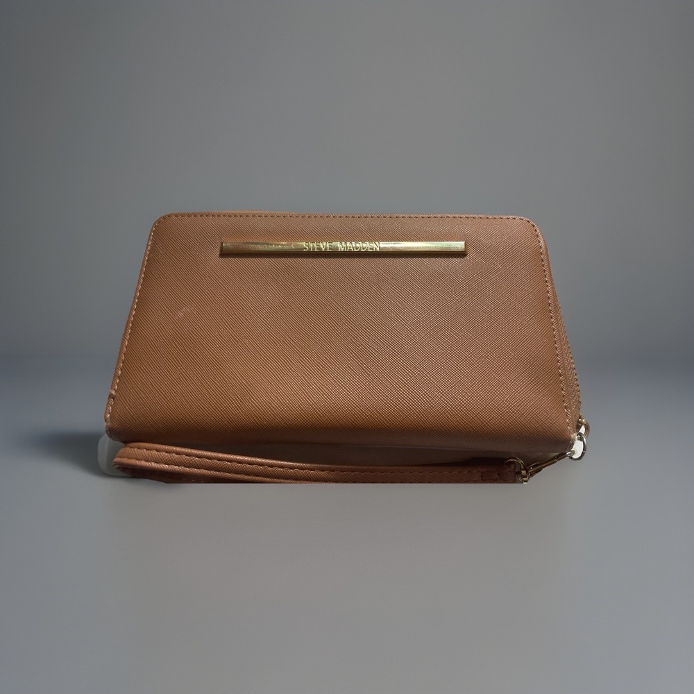 STEVE MADDEN WALLET WRISTLET COGNAC SMOOTH TEXTURED