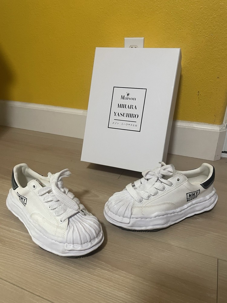 Maison Mihara Blakey OG 2022 size 41 (USED/ pin holes on back heal)