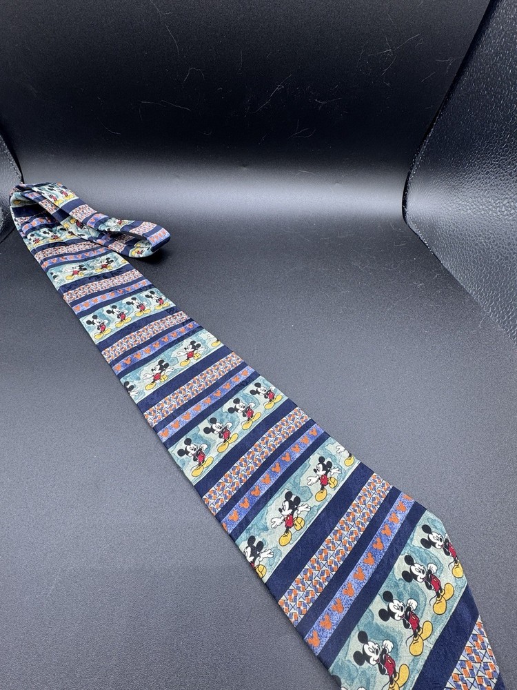 Vintage Disney Store Mickey Mouse 100% Silk Tie Made In Italy Novelty Neck Tie