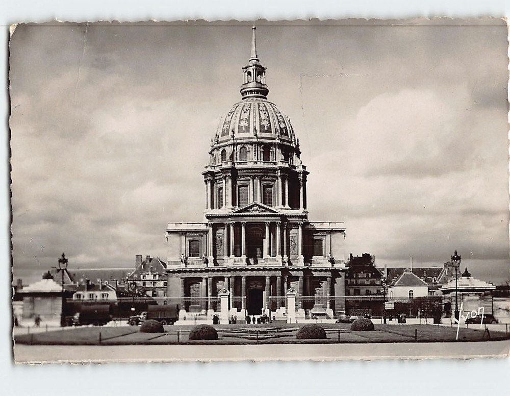 Postcard Le Dome des Invalides Paris France