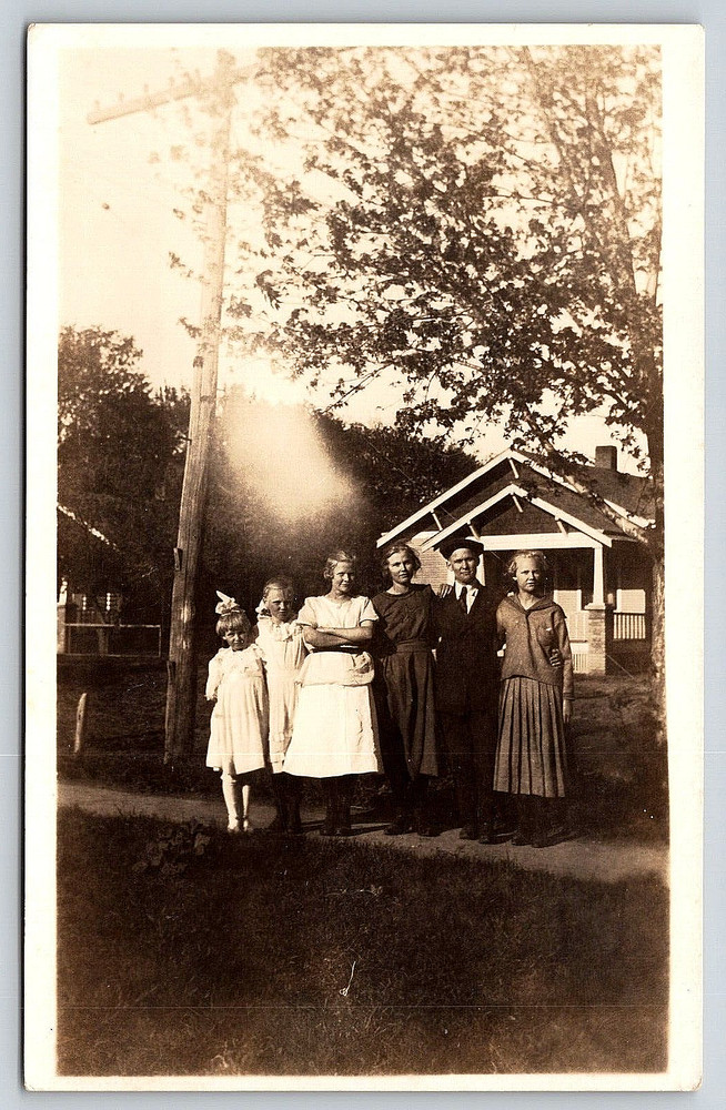 Vintage Old Outdoor Antique Photo Postcard Picture Family Man Ladies Dress Home