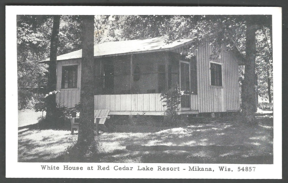 MIKANA WISCONSIN Red Cedar Lake Resort, White House 1972 G. R. Brown Postcard