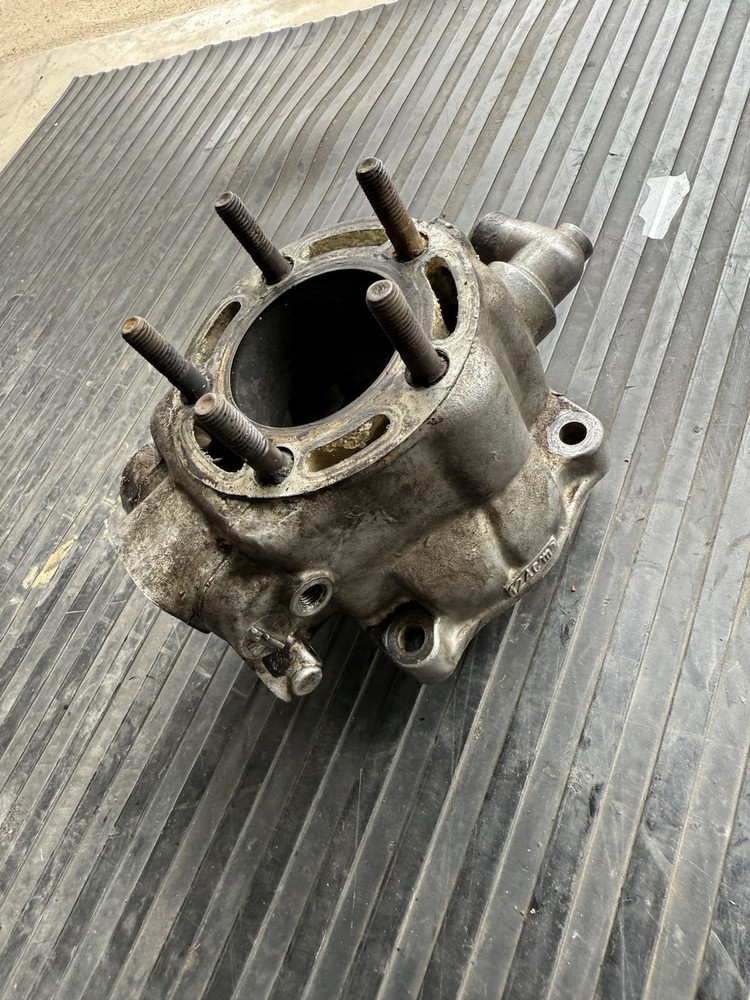 Honda CR125 CR 125 Cylinder Barrel Jug Head Engine Motor Oem Genuine 1988