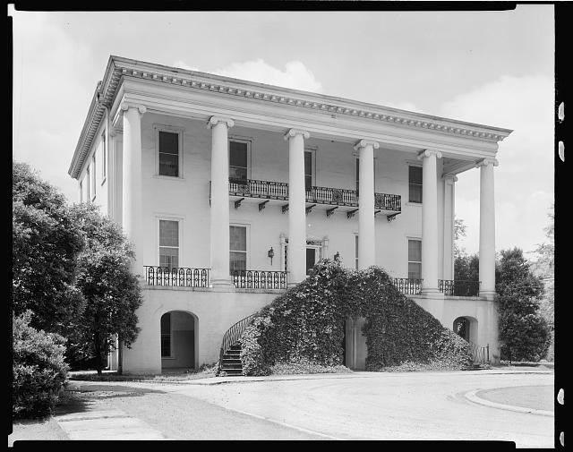 Photo:Tuscaloosa Alabama President's House 1939 Greek Revival Mansion