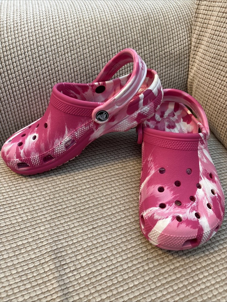 Crocs Classic Tie Dye Clogs Shoes Pink & White, Women’s 6 Men’s 4 Excellent
