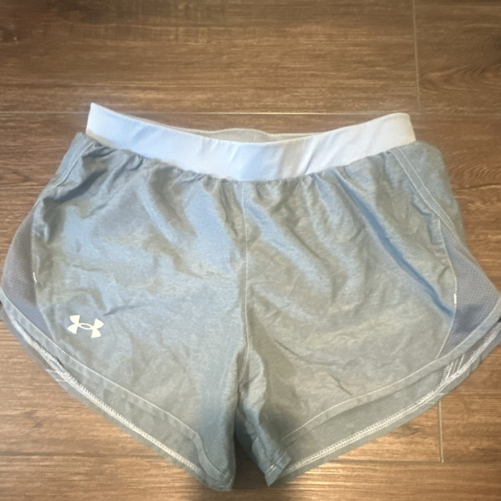 Under Armour HeatGear Women’s Gray/White Solid Running Athletic Shorts, SM