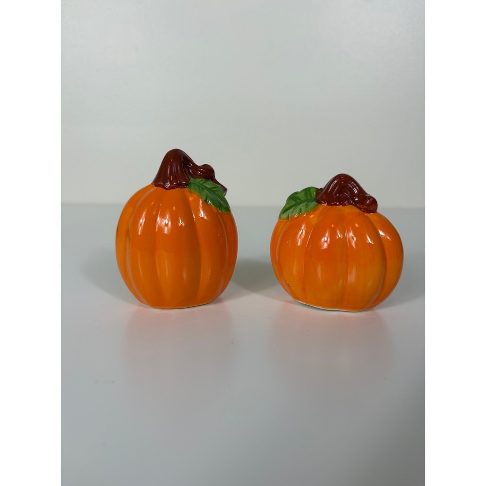 Vintage Pumpkin Gourd Fall Halloween Salt And Pepper Shaker Set Collectible