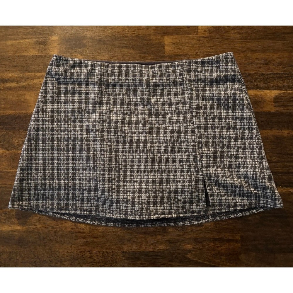 American Eagle Women's Medium Mini Skort Plaid Pull On Skirt w/ Shorts Slit