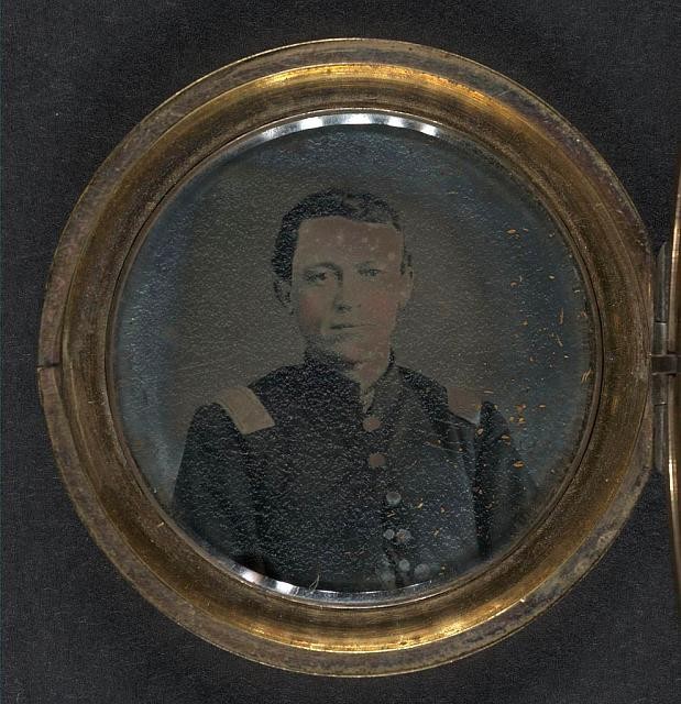 Photo:Unidentified Union Soldier Woman Locket 1860s Civil War Portrait