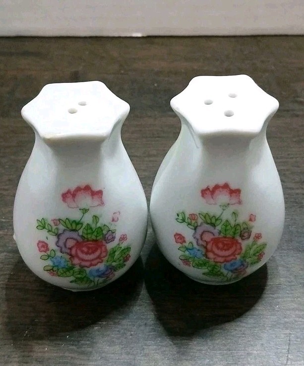 Vintage Floral Ceramic Salt & Pepper Shaker Set