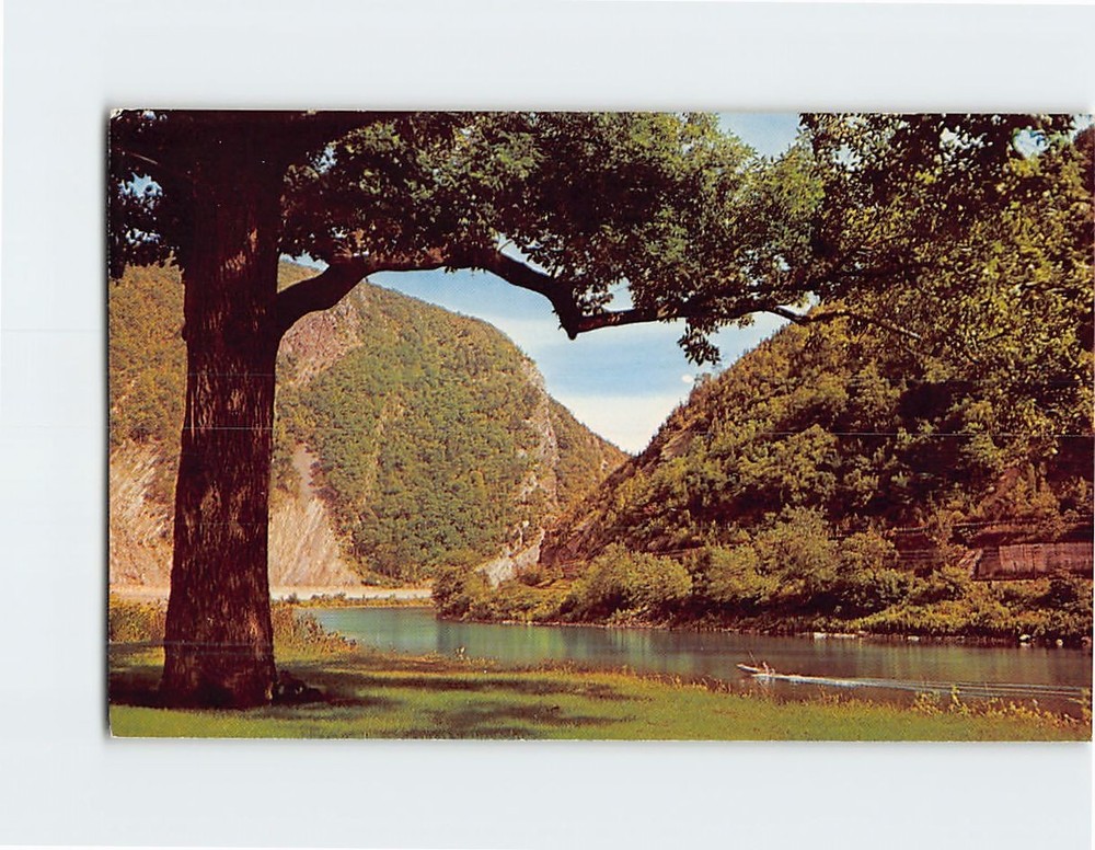 Postcard Pocono Mountains Area The Delaware Water Gap Pennsylvania USA