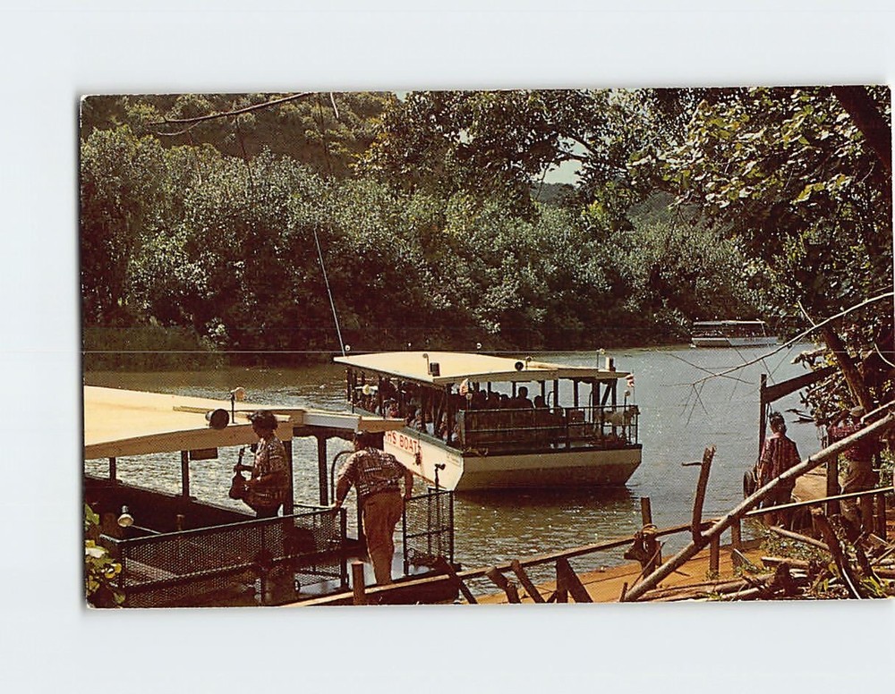 Postcard Wailua River Boat  Kauai Hawaii USA