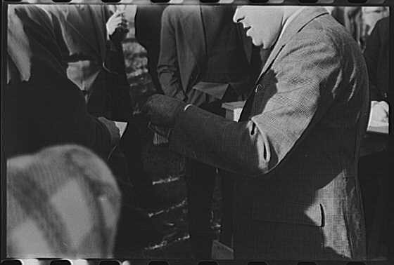 Photo:Warrenton Virginia 1930s Horse Races Crowd FSA Farm Security Admin