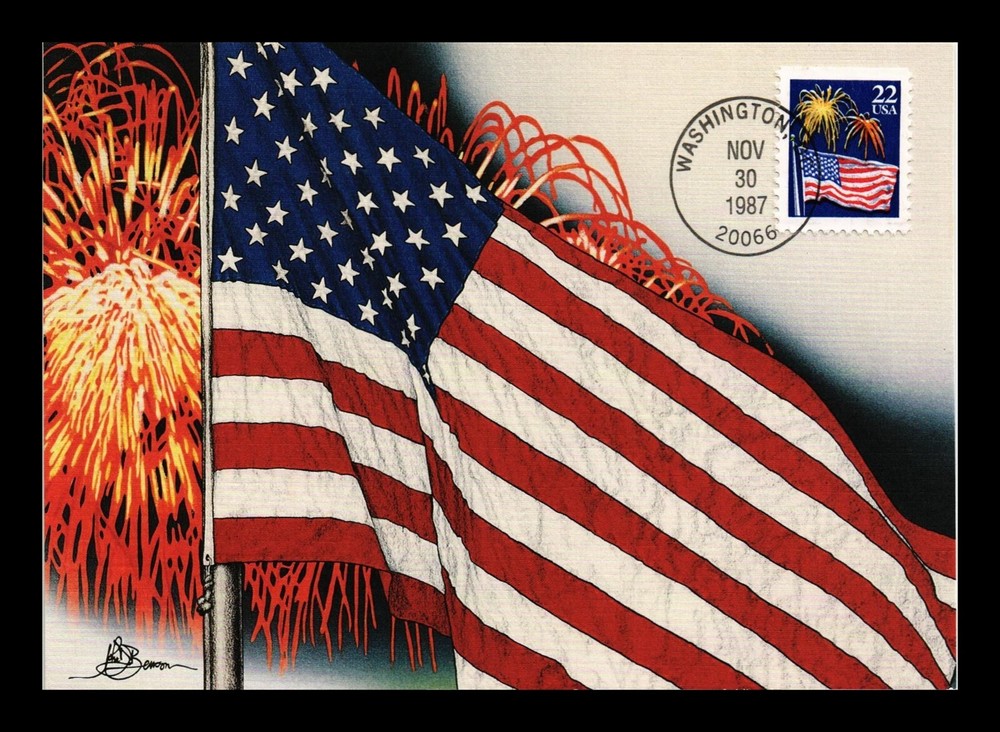 DR JIM STAMPS US MAXIMUM CARD FIREWORKS OVER AMERICAN FLAG FIRST DAY OF ISSUE