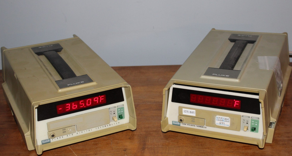 LOT OF 2 Fluke 2180A RTD Digital Thermometer