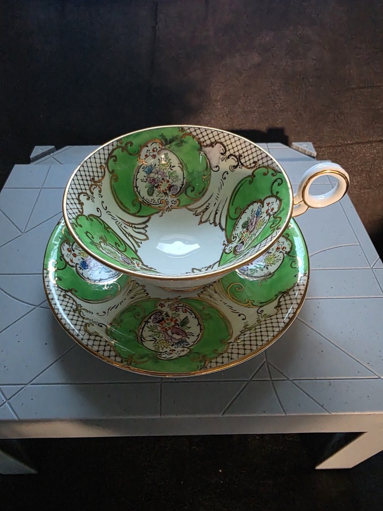 Beautiful Fenton Bone China Tea Cup And Saucer REGENT In Green And Gold
