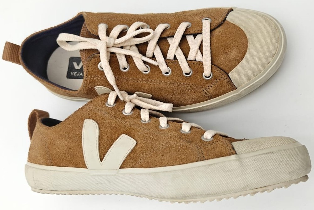 Veja Nova Suede Mens 9 Khaki Sneakers Water Repellent Organic Cotton Bumper Sole