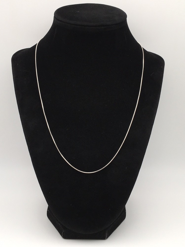 Vintage Sterling Silver 1mm Box Chain Necklace 18” Marked 925 Italy 2.1g #44