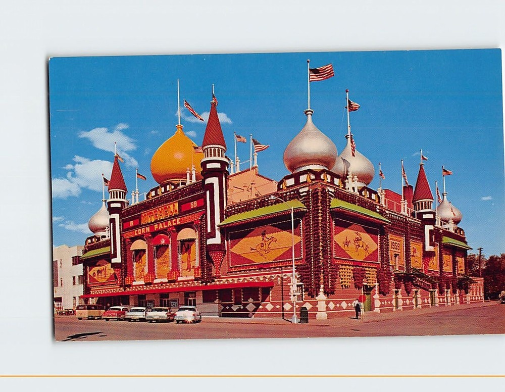Postcard  The World's Only Corn Palace  Mitchell South Dakota